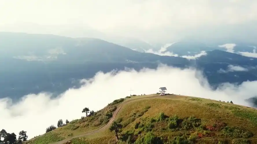 DJI 