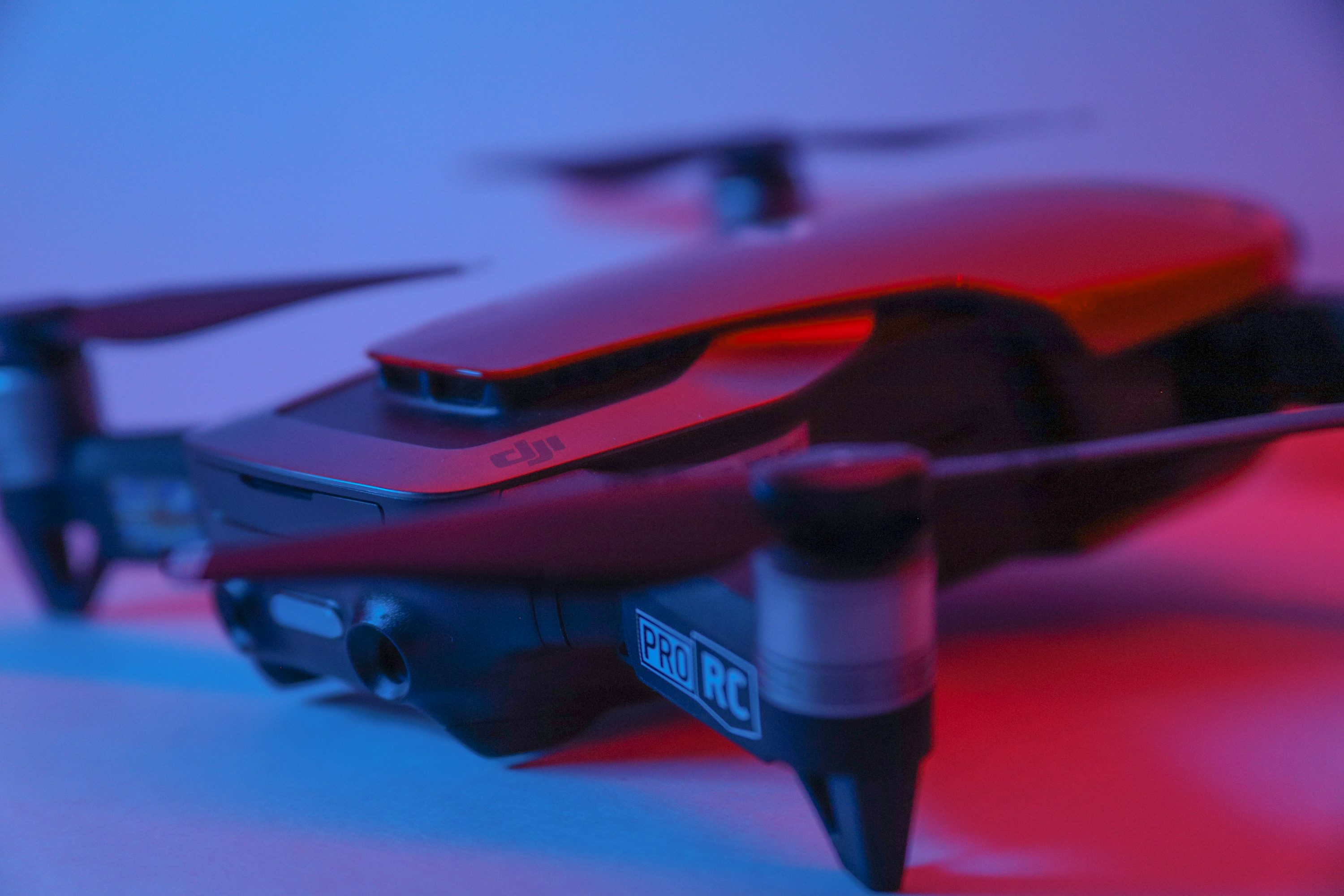 DJI