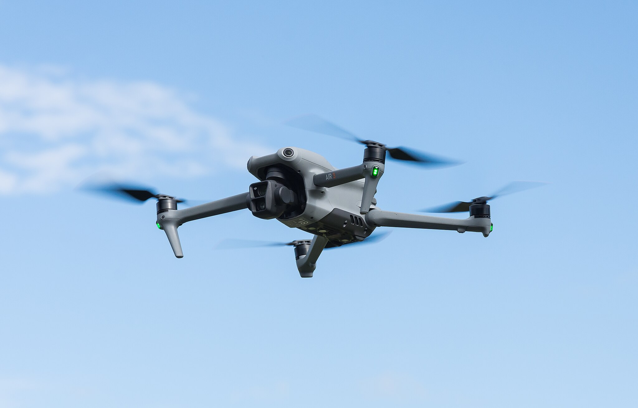 DJI u