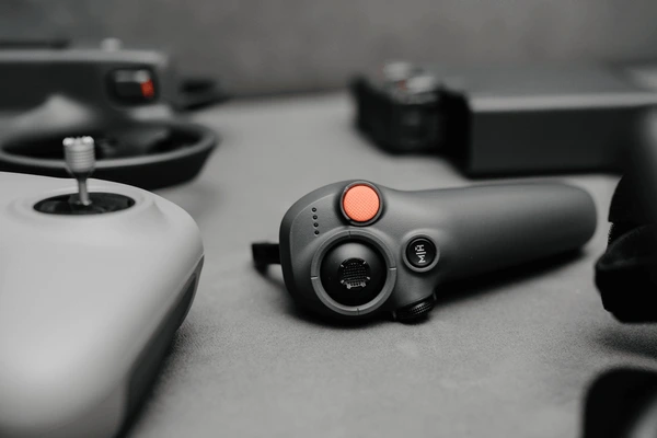 DJI 